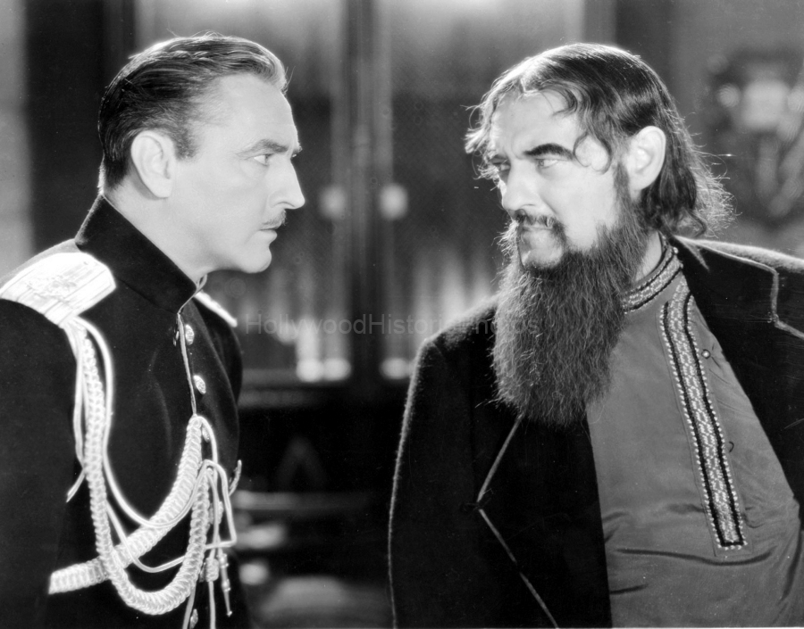 Lionel Barrymore 1932 3 WM.jpg